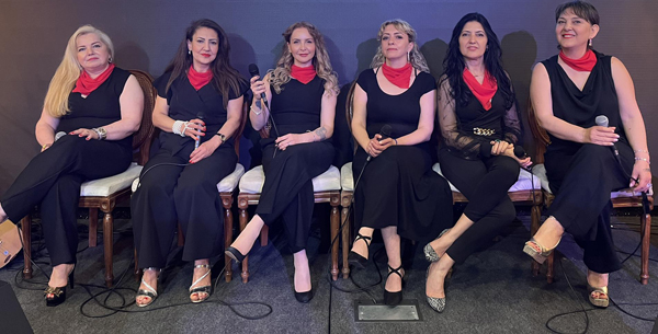 SAHNEDE KADIN DEVRİMİ! SAHNEDE KADIN DEVRİMİ!