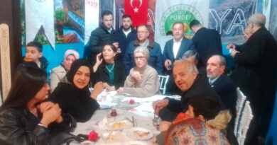 Dünya Kadınlar Günü Etkinliğinde Malatyalılar Standı İlgi Odağı Oldu