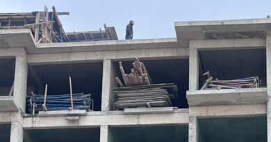 Malatya’da İşçiler Çatıya Çıkıp İntihar Girişiminde Bulundu!